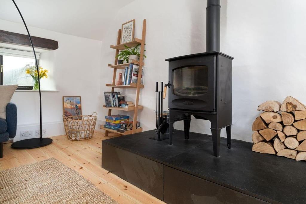 Porthcurno Barns, The Cart Lodge - Cosy Cottage, Walk To Porthcurno Beach, Pedn Vouder & Minack Theatre Πενζάνς Εξωτερικό φωτογραφία